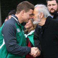 Brian O'Driscoll exchanges a Maori greeting at the start of RWC 2011