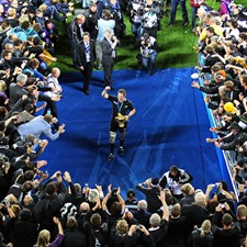 Richie McCaw salutes New Zealand's passionate fans at Eden Park 