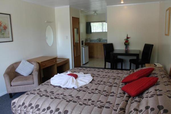 Motel for sale in Whangarei, NZ offering high quality four star accommodation!
