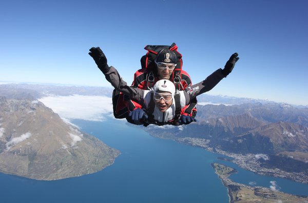Sasa Jojic skydiving over Queenstown with customer