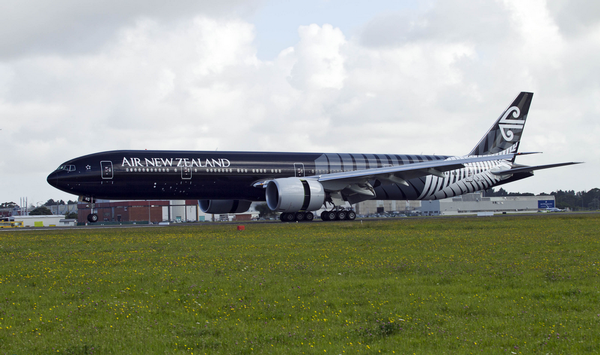 The AirNZ 777-300 black
