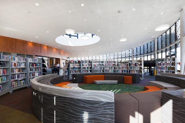 Inside the Gibson Centre - an IT Hub and Library