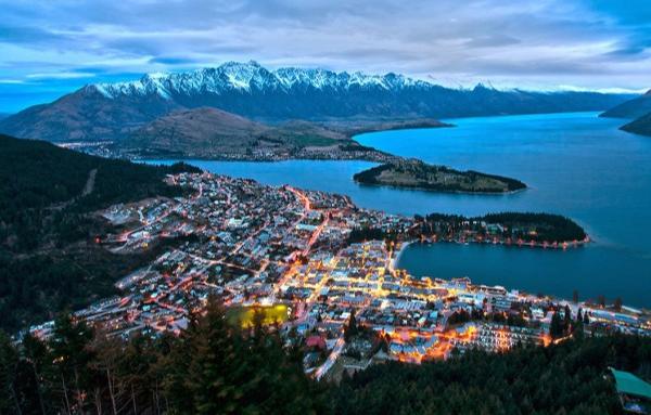 Hotel for sale Queenstown NZ prime downtown Queenstown location. Freehold Going Concern hotel sale. 