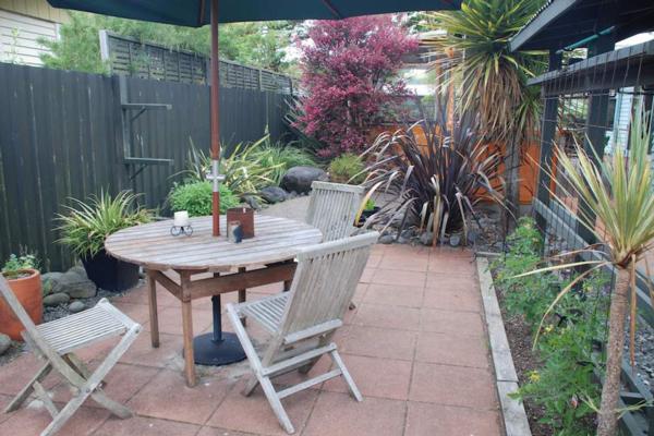 Lodge & backpackers for sale now in Central Plateau home and business opportunity for half the price of the average house in Auckland!