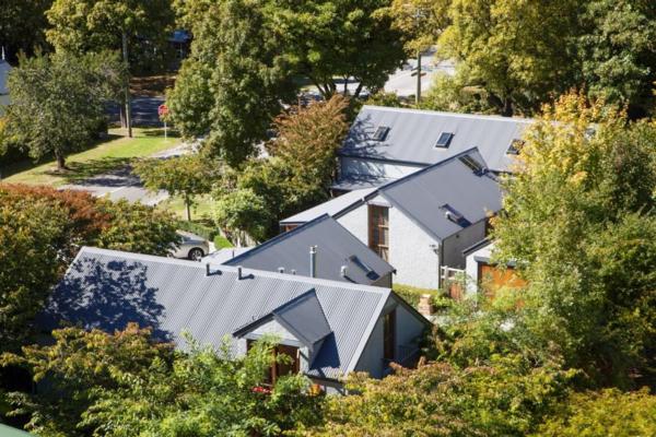 Boutique Hotel for sale Arrowtown New Zealand. This complex is also an ideal residence for extended family - 2 buildings.