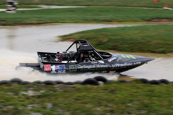 Palmerston North's Richard Burt had a day of mixed fortune to ultimately reclaim his lead in the Suzuki Super Boat category of the Jetpro Jetsprint round held at Meremere