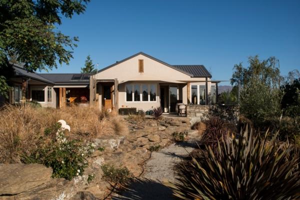 Vineyard, designer home, expansion potential, viticulture and winemaking!