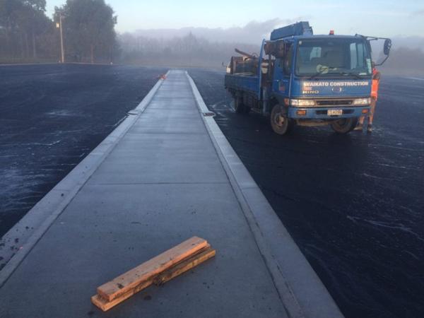 Waikato Construction are the Waikato's leading specialists in road kerbs and channels.   
