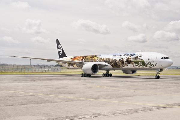 Air New Zealand, the official airline of Middle-earth, today unveiled its stunning 777-300 aircraft 