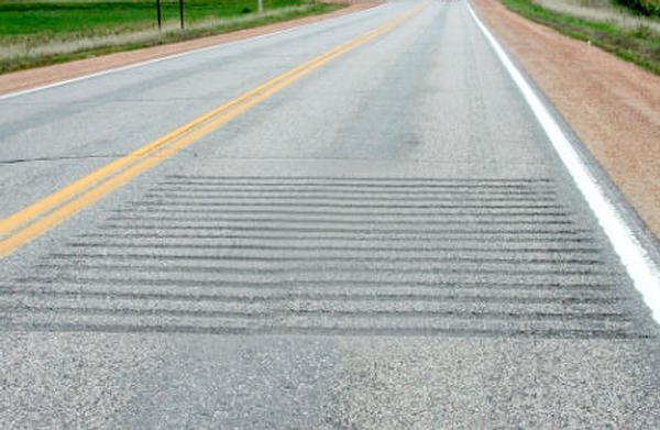 Horizontal rumble strips sample