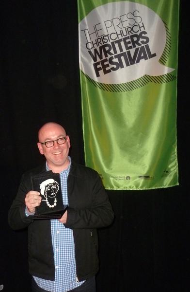 Neil Cross with the 2012 Ngaio Marsh Award