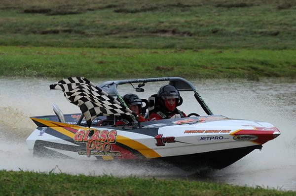 Taupo's Reg and Julie Smith shone in the wet against a determined field in the White Pointer Boats Group A field for today's opening round of the 2012 Jetpro Jetsprint championship held at Meremere