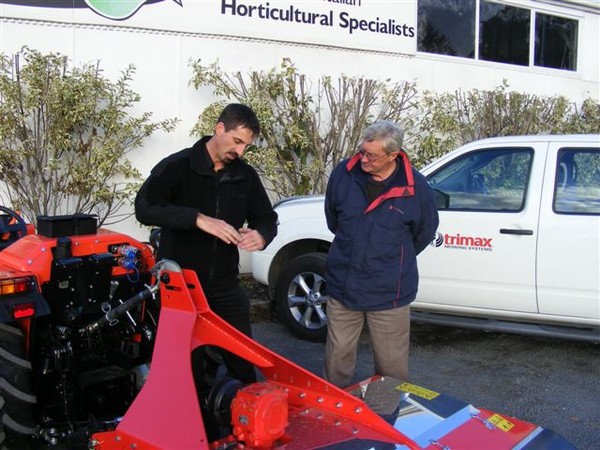Trimax�s New Zealand Sales Manager Tony Fitzgerald conducts some hands on training with Peter Haystead of Capital Tractors in Tauranga