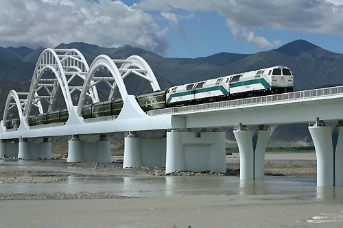 The Quinghai-Tibet railway, the world�s highest railway.