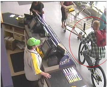 Image of the man who used the fake $100 note in Pak N Save Supermarket.