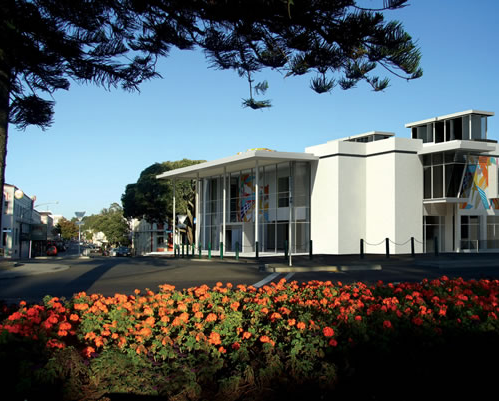 Picture from Marine Parade as if the redevelopment of the Museum had been complete.