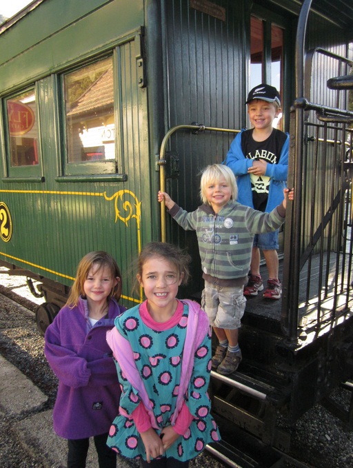 (L-R) Nicki Waring (7), Lucy Norton (7), Danny Waring (4), Hugo Norton (5) all of Queenstown.