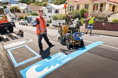 Island Bay already has tsunami warning lines on the road.