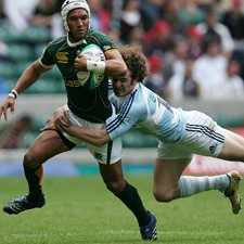 Tough-tackling Argentina back Agustin Gosio's guitar playing is winning plenty of friends at RWC 2011