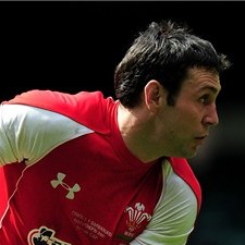 Wales fly half Stephen Jones is on the comeback trail