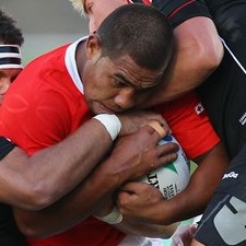 Sione Vaiomounga under pressure from Canada at RWC 2011