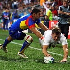 Mark Cueto scored three tries in England's 67-3 win over Romania