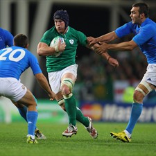 Irish flanker Sean O'Brien attracts plenty of attention against Italy