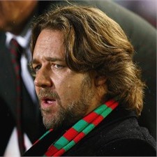 New Zealand-born Russell Crowe says RWC 2011 is "a truly global event"