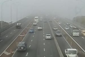 Auckland Motorway: Shes foggy!