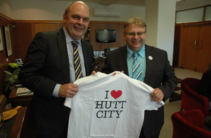 Science Minister Steven Joyce with Lower Hutt Mayor ray Wallace.