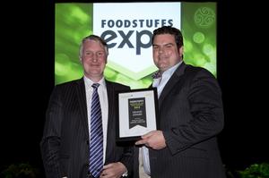 Steve Anderson (Foodstuffs) & Andre Gargiulo (Coca Cola Amatil) with the Grand Award.
