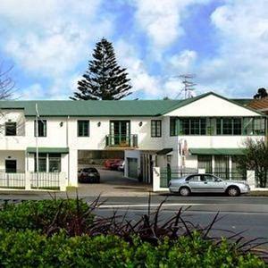 Greenlane Manor Motel