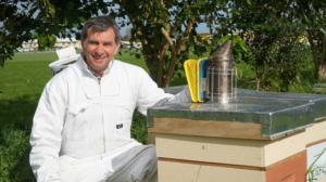 Apiculture Tutor, Omar Martinez