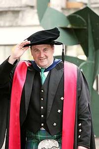 Dr Wayne Duncan