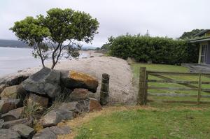Seawall house public access