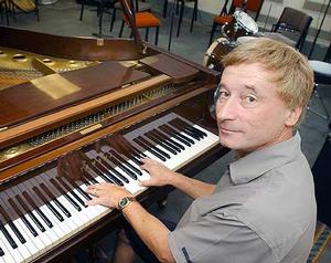 Jazz pianist Phil Broadhurst