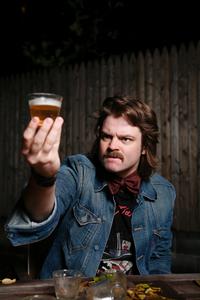 Canadian Comedian Glenn Wool to Perform 'No Land Man' in NZ