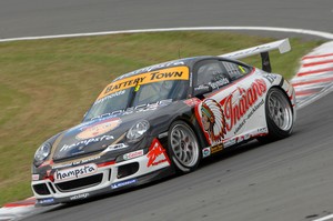 Melbourne's David Reynolds took an emphatic race victory in the wet today at the Manfeild Autocourse for the weekend's penultimate round of the Battery Town Porsche GT3 Cup Challenge