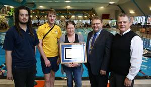 A swimming gold has been awarded by the Murray Halberg Trust to Huia Pool in Lower Hutt.