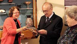 Greek vase reproductions unveiling in Palmerston Nort