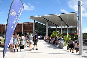 Students are welcomed to the new Student Central at the Albany campus.