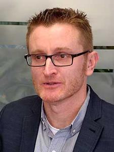 Dr Chris Wilkins