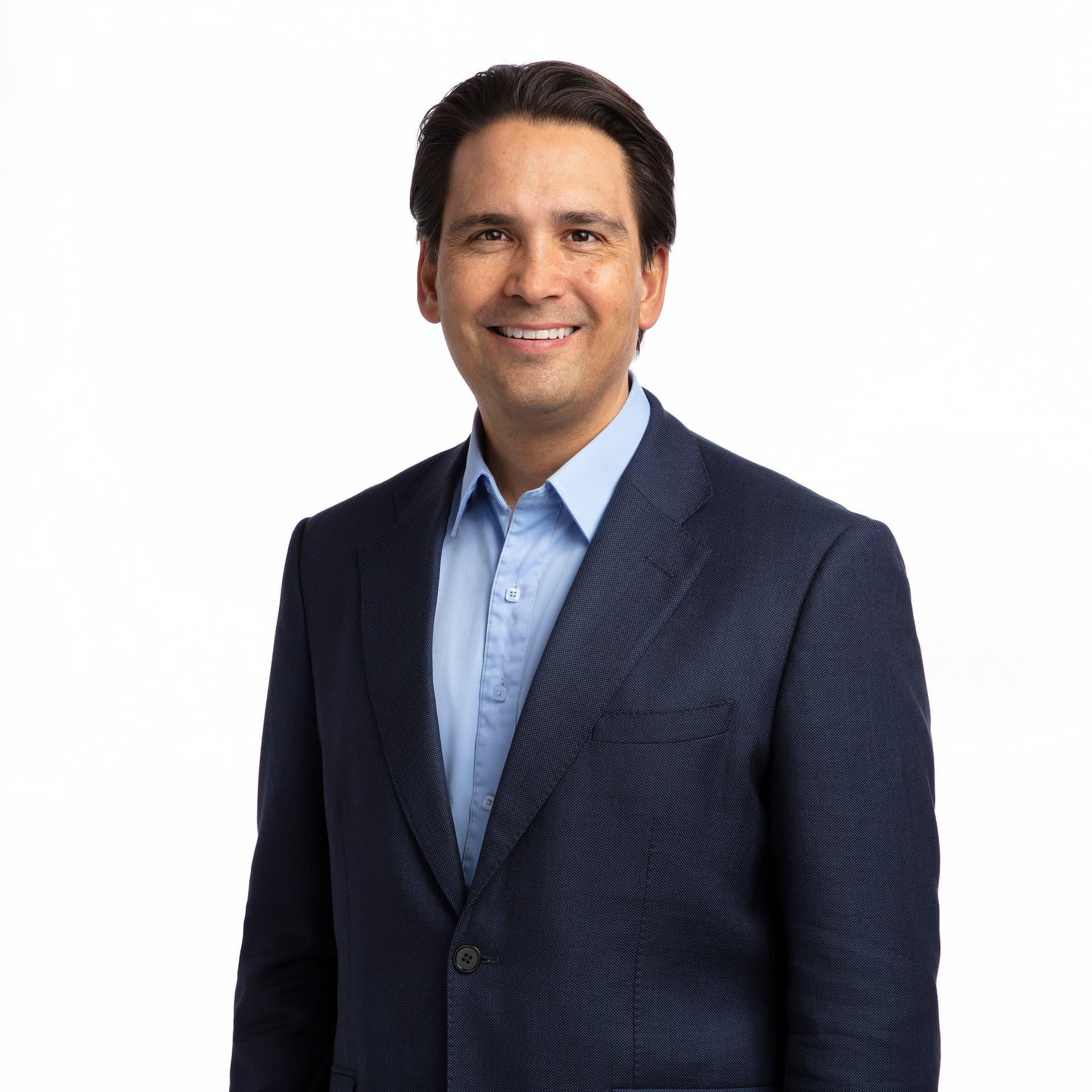 SIMON BRIDGES ANNOUNCED CHAIR OF CC GROUP - Vimarsana News