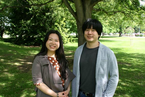 MSc Psychology student Xiaoli Wu, pictured with one of her supervisors Dr Kongmeng Liew, found some key insights into the impact of attachment styles on the level of trust in using AI Counselling tools.   