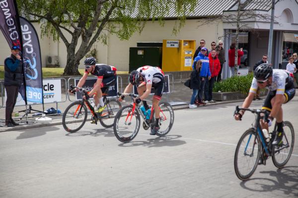 Elite men's series leader North Otago cyclist Rush (Mike Greer Homes) MIDDLE was just beaten to the line in an exciting final sprint by Michael Vink (Modus Construct) RIGHT, who won the 155 elite men's race in three hours and forty nine minutes 