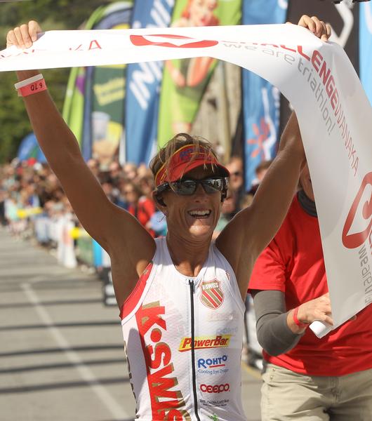 Leading Australian athlete, Belinda Granger takes out the 2011 Challenge Wanaka women's title