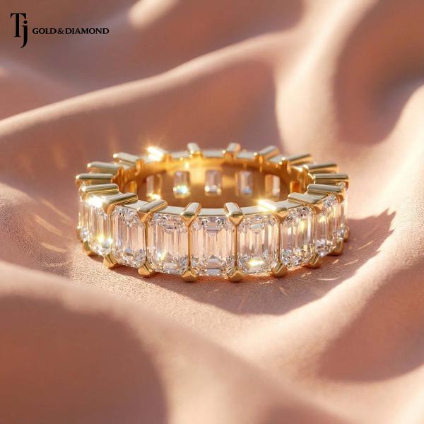 Custom design Engagement rings 