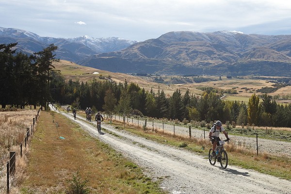 New World Tour De Wakatipu - Slopehill Road