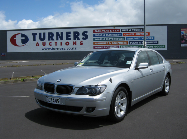 JK's 2008 BMW 730 LD front angle.