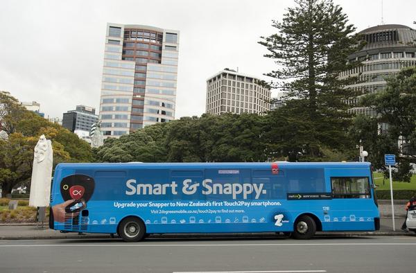 The first Snapper bus to be accessed with 2degrees Touch2Pay smartphones.